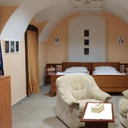 Apartman Sobeslav Екстер'єр фото