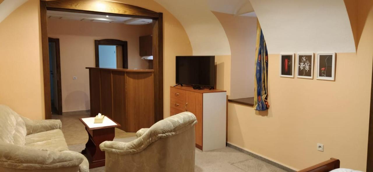 Apartman Sobeslav Екстер'єр фото